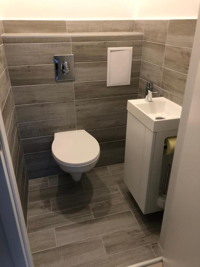 Theresa Tiana Apartment Виена Екстериор снимка