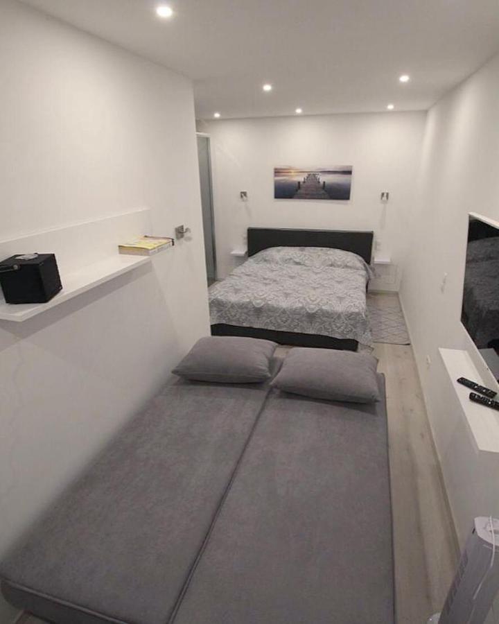 Theresa Tiana Apartment Виена Екстериор снимка